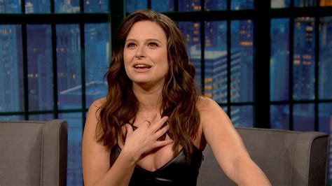Katie Lowes Naked Telegraph