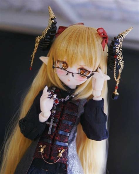 Pin By Oof Child On ドルフィー Anime Dolls Ball Jointed Dolls Smart Doll