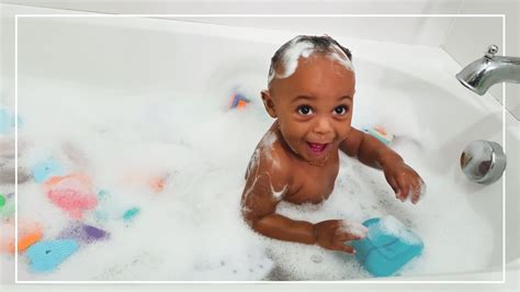 One Year Old BATH TIME ROUTINE Babe Bath Time Single Mom SAHM ABIE K YouTube