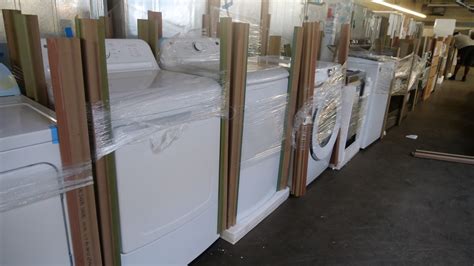 Liquidation Full Truckload Of Scratch Dent Kitchen And