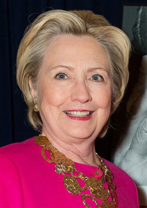 Hillary Clintons Hair Makeover See Pics Of Her New Blonde Pixie Cut
