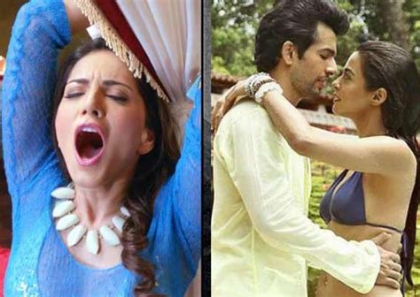 Top Bollywood Hot Scenes Of View Pics