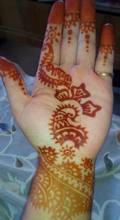 Beautiful Color Of Henna Hand Henna Mehndi Designs Hand Tattoos