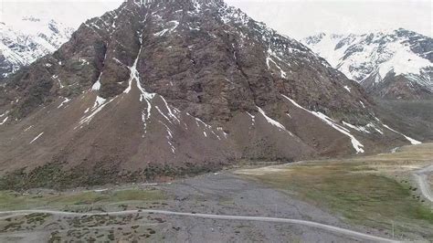 Cajón del maipo, a narrow canyon where the maipo river flows, begins just 16 miles (25 kilometers) southwest of santiago residents often escape to cajón del maipo on the weekends, so try to plan. Camino El Volcan, Cajon del Maipo, - YouTube