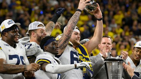 Michigan's versatile offensive line 'galvanized' after loss of Zak Zinter