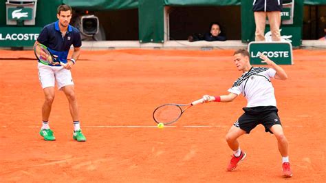 Uanset hvor tysk du udtaler det, er det en fornøjelse at sige. Schwartzman y Pella salen a la cancha, pero en dobles ...