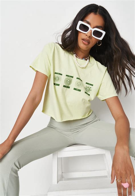 lime-celestial-graphic-crop-t-shirt-missguided