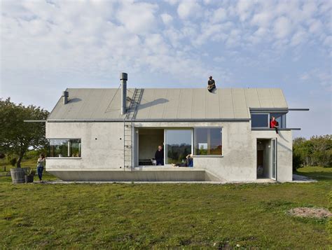 Small Concrete House Opens Up To The Swedish Landscape