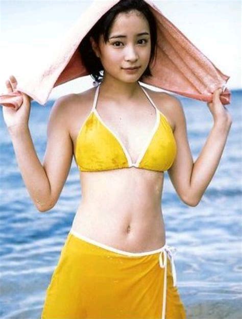 『広瀬すずさんの水着画像♪』 アジアの女性 広瀬すず 写真集 女性 ビキニ