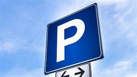 • a parkoló zóna kiválasztásával megtekintheted az ott érvényes parkolási díjat, a fizetési időszak elejét és végét, illetve a minimális és maximális parkolási időtartamot. parkolás Budapest | NLCafé