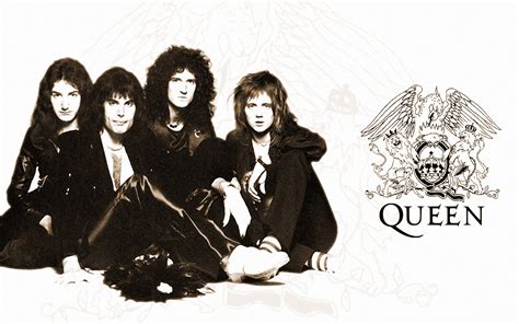 They were soon joined by flamboyant freddie mercury who shared a flat with roger at the time. QUEEN wallpaper ~ ALL ABOUT MUSIC