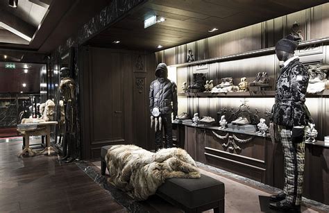 Luxury Retail Store Designs We Want To Live In Design Dintérieur De