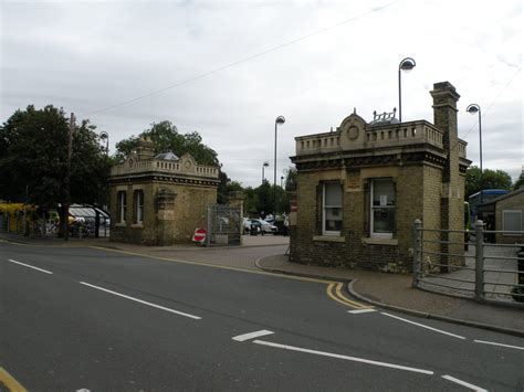 St Ives Bus Station Gates © Keith Edkins Cc By Sa20 Geograph