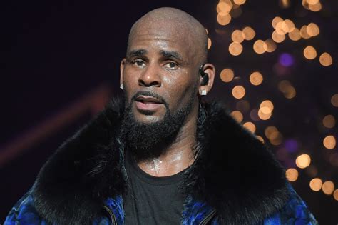 r kelly hires crisis team amid sex cult accusations page six