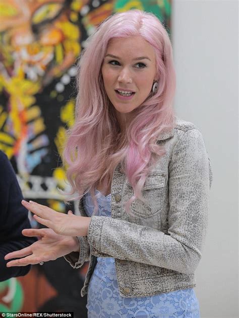 Joss Stone Flaunts Her New Pink Hair In Portugal Daily Mail Online