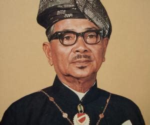 Permaisuri sultanah bahiyah tuanku abdul rahman (mangkat pada 26 ogos 2003). Tunku Abdul Rahman Biography - Tunku Abdul Rahman ...