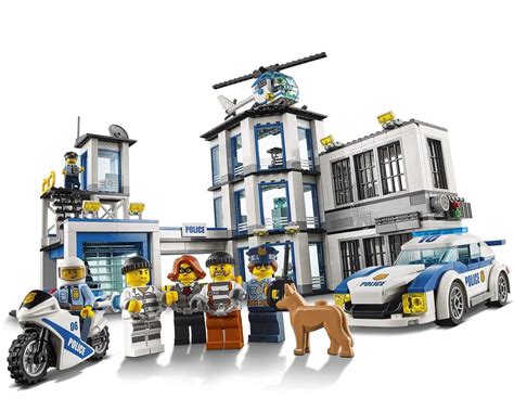 Lego Set 60141 1 Police Station 2017 City Police Rebrickable Build With Lego