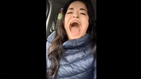 Woman Bags World Record Title For Her Mouth Gap Watch Video Trending