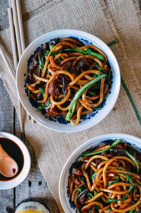 This dish isn't really shanghainese at all. Shanghai Fried Noodles (Cu Chao Mian) | Recipe | Shanghai ...