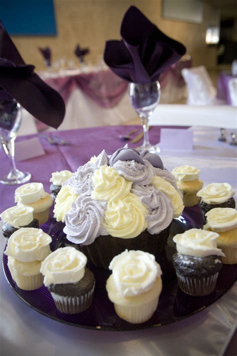 Cupcake Wedding Table Centerpiece Cupcakes By The Cupcake Corner