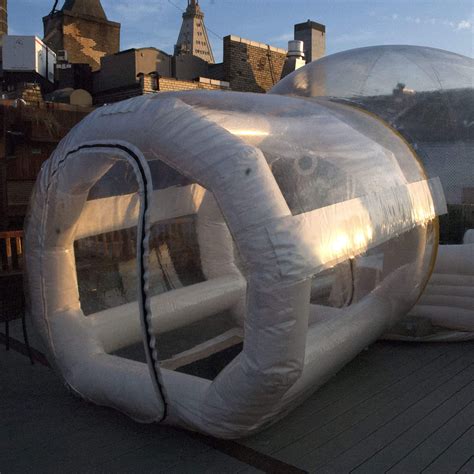Theres A Bar With Rooftop Igloos Now Rooftop Beer Garden New York