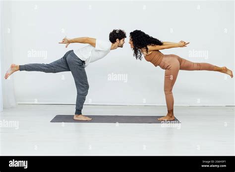 Asana Collection Hi Res Stock Photography And Images Alamy