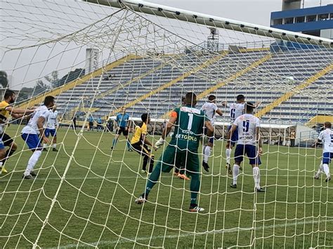 A maior goleada da história do brasil. Apático e desanimado, Criciúma sofre goleada e se despede ...