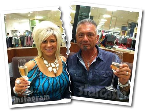 Long Island Medium Theresa Caputo And Husband Larry Split After 28 Years Of Marriage