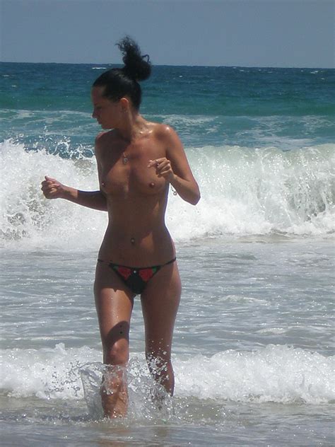Hot Sexy Girls New Naked Beach Kazantip Pictures