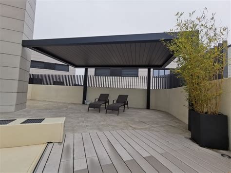 Tecido fixo em perfis transversais… poliéster o pvc color y diseño. Toldo Pergola Jamaica - Bioclimatic Pergola Seesky Bio / Toldos y pergolas arqexterior, la pobla ...