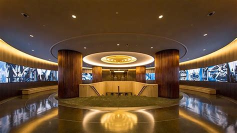 Rockefeller Center Reconstructs Its Spectacular Art Deco