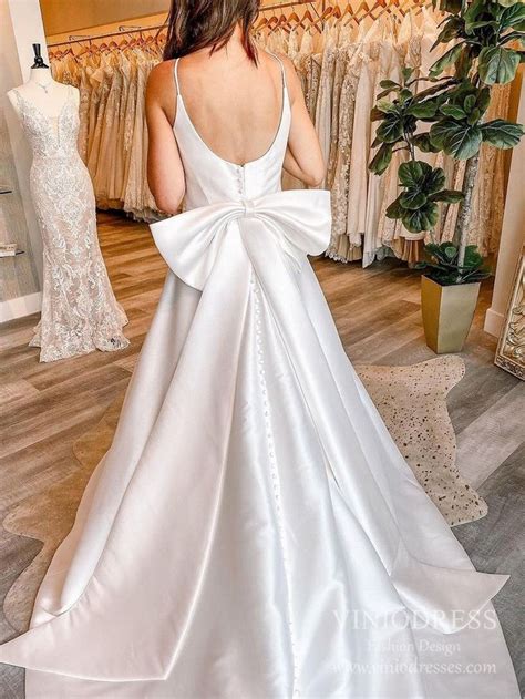 Spagehtti Strap Satin Wedding Dresses With Big Bow On Back Vw1825 Bow