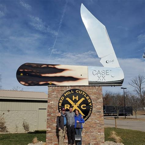 The Worlds Largest Pocket Knife Is A Unique Roadside Attraction In