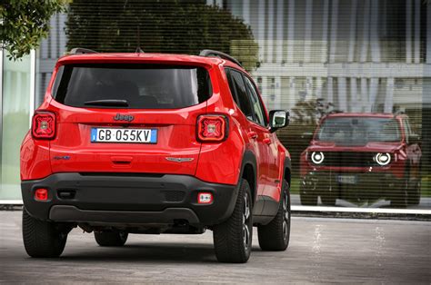 Jeep Renegade 4xe Jeep Goes Green With New Plug In Hybrid Torque