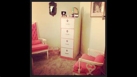 File cabinets don't have to be boring! DIY Fun!!! Make a metal file cabinet into a nice accent ...