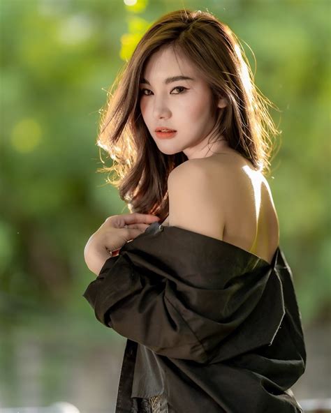 Thailand Model Jarunan Tavepanya Beautiful In Black And White