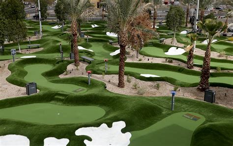 Popstroke A Mini Golf Course Designed By Tiger Woods Opens In Glendale