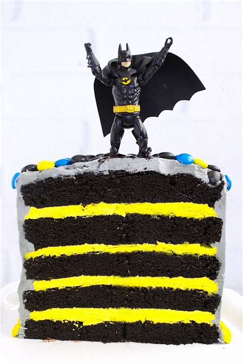 Batman Cake Includes Recipe Layers Of Chocolate Cake Yellow Icing