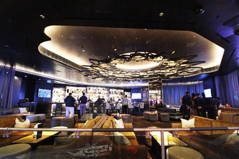 Cosmopolitan Las Vegas Debuts Clique Bar