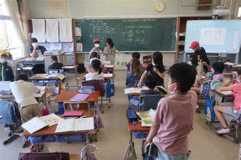 3年生 算数 友達同士の学び合いの姿が見られました。 八千代市立大和田南小学校