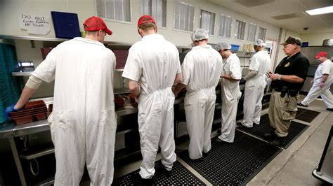 Nj Co Turned Prison Kitchen Into ‘fight Club Feds Prisoners Say