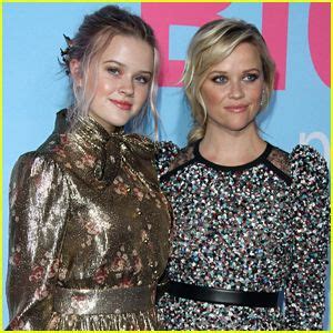 It S Still Scary How Much Ava Phillippe Looks Like Mom Reese Witherspoon Reese Witherspoon