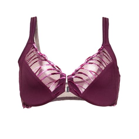 13 Best Minimizer Bras For Large Breasts In 2023