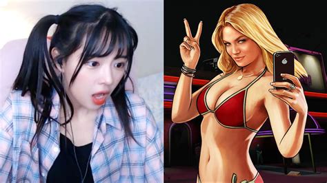 Twitch Streamer Panics After Realizing Gta V Strip Club Has Naked Dancers Dexerto