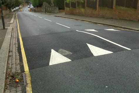 Speed Bumps Could Be Removed From Uk Roads To Reduce Pollution Car Keys