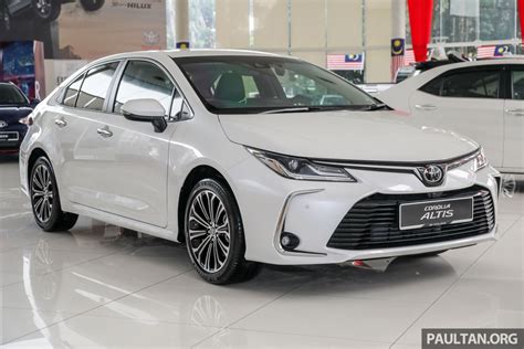 On the other end of the scale is the corolla xse, which starts at around the $24,000 mark. GALERI: Toyota Corolla 1.8G 2019 - sekitar RM137k ...