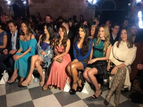 Antonella Roccuzzo Y Daniella Semaan Enamoran En Desfile De Modas En