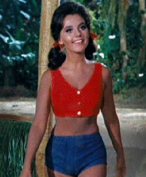 Gilligans Island Star Dawn Wells Dead Actress Dies From Covid At 82