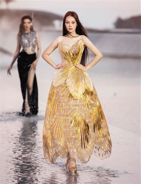 Phạm Băng Băng Lộng Lẫy Khi Diện Váy Của Ntk Chung Thanh Phong Tại Liên Hoan Phim Cannes Phụ