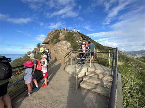 Hiking The Diamond Head Trail Lēʻahi In Waikīkī On Oʻahu — Noahawaii